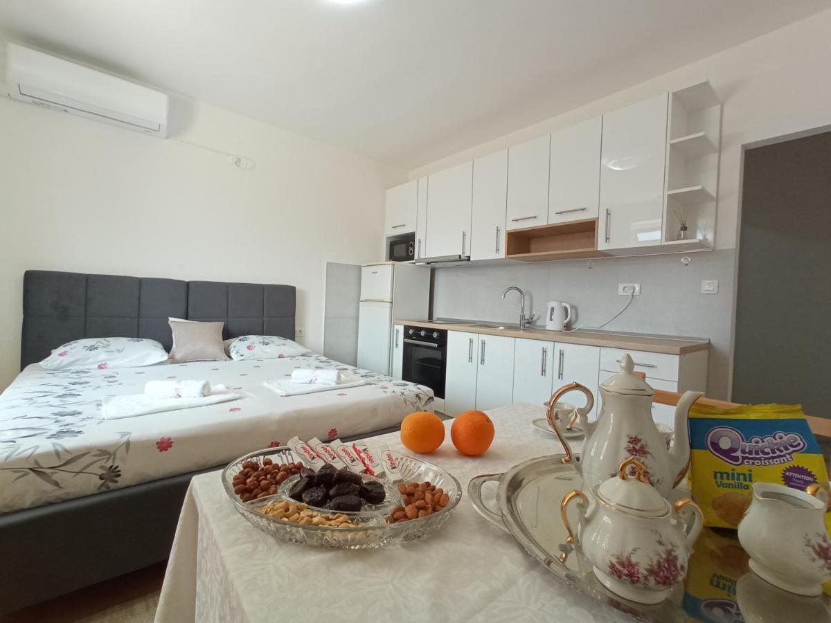 Sun Studio Apartment Komolac Luaran gambar