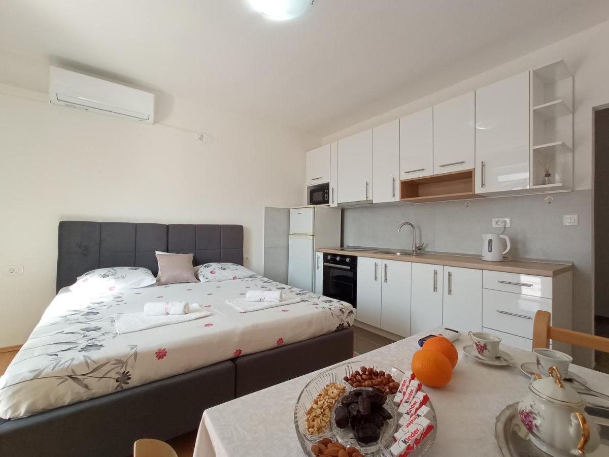 Sun Studio Apartment Komolac Luaran gambar